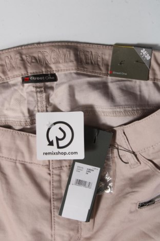 Дамски панталон Street One, Размер XL, Цвят Бежов, 71% памук, 28% полиестер, 1% еластан, Цена 41,65 лв.