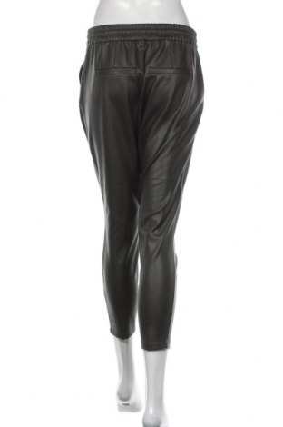 Дамски панталон Vero Moda, Размер M, Цвят Зелен, 95% полиестер, 5% еластан, Цена 25,90 лв.