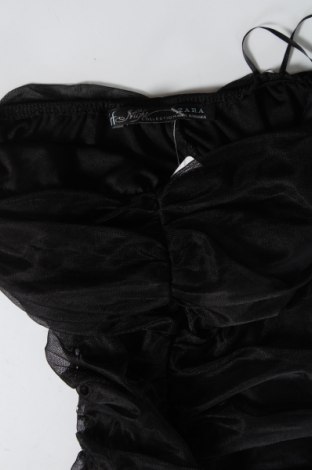 Рокля Zara Trafaluc, Размер S, Цвят Черен, Цена 46,00 лв.
