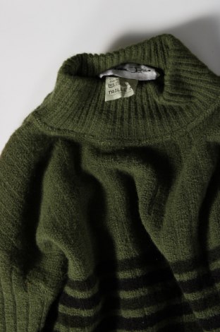 Damenpullover, Größe M, Farbe Grün, Preis 26,44 €