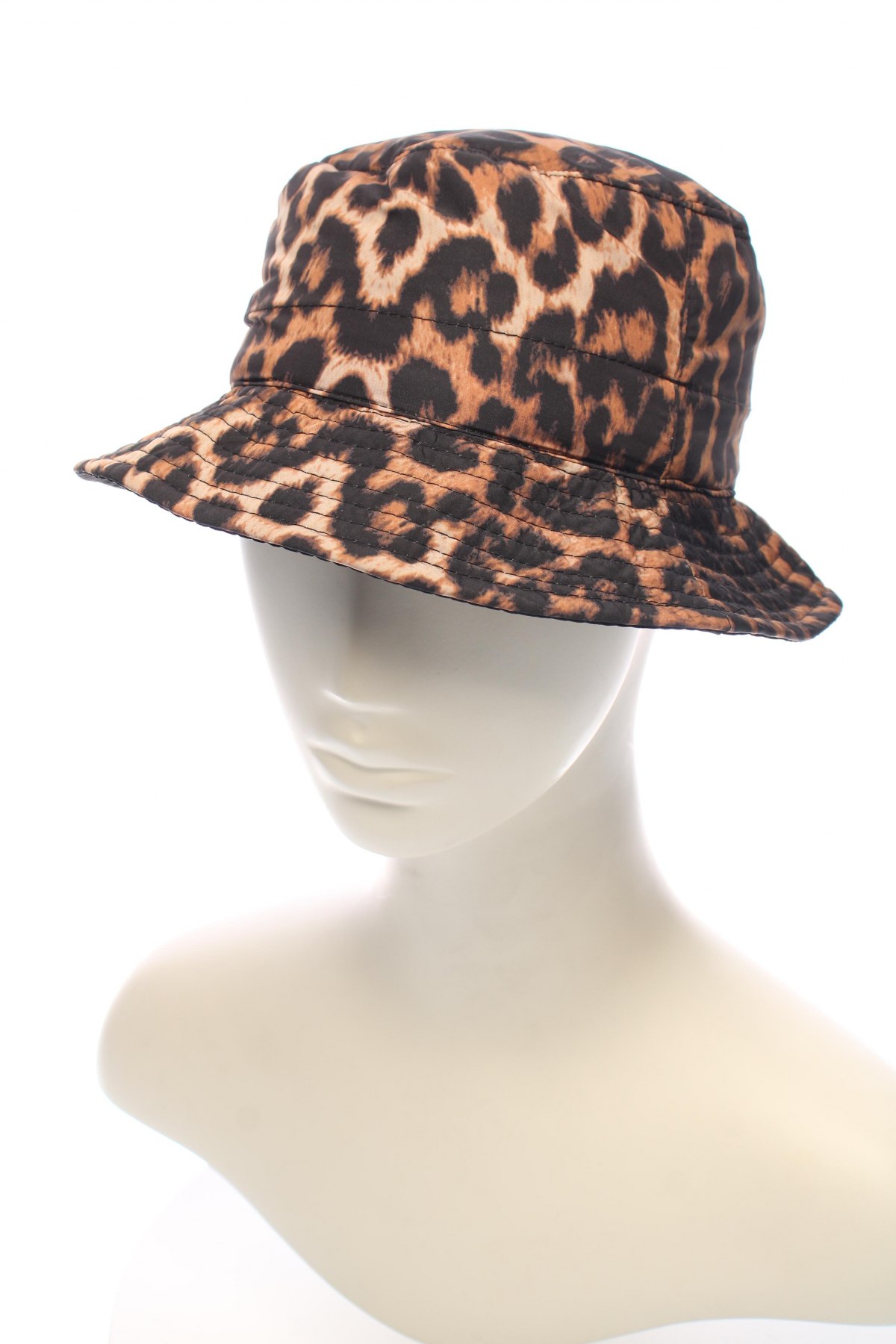 Καπέλο Bershka, Χρώμα Μαύρο, Τιμή 9,28 €