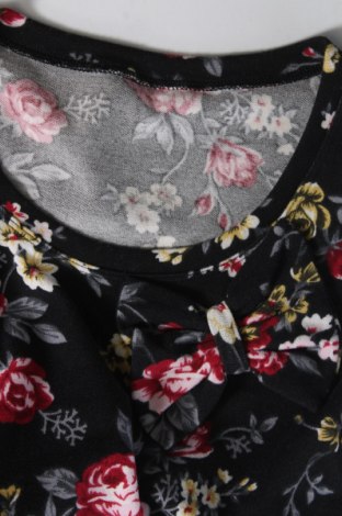 Γυναικεία μπλούζα, Μέγεθος M, Χρώμα Πολύχρωμο, Τιμή 12,72 €