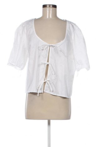Дамска блуза Abercrombie & Fitch, Размер XL, Цвят Бял, Цена 64,80 лв.