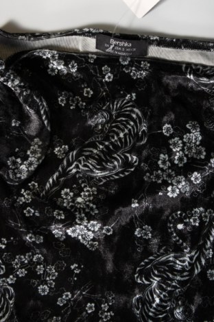 Bluză de femei Bershka, Mărime S, Culoare Negru, Preț 19,95 Lei