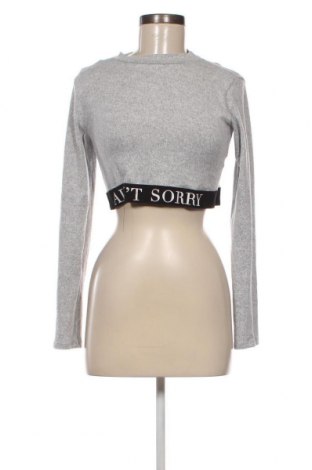 Damen Shirt Fashion nova, Größe M, Farbe Grau, Preis 6,61 €