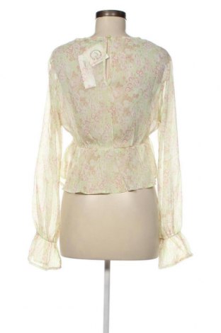 Γυναικεία μπλούζα Gina Tricot, Μέγεθος M, Χρώμα Πολύχρωμο, Τιμή 4,74 €