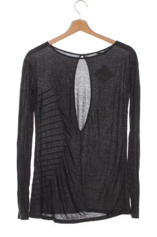 Damen Shirt Guess, Größe XS, Farbe Grau, Preis € 13,50