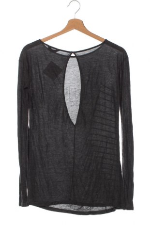 Γυναικεία μπλούζα Guess, Μέγεθος XS, Χρώμα Γκρί, Τιμή 11,78 €