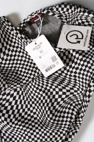 Γυναικεία μπλούζα Jennyfer, Μέγεθος XS, Χρώμα Πολύχρωμο, Τιμή 6,55 €