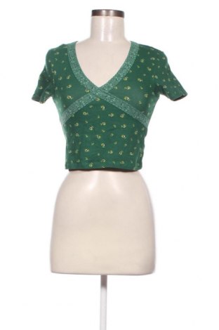 Damen Shirt Jennyfer, Größe S, Farbe Grün, Preis 10,00 €