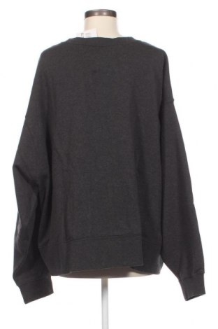 Дамска блуза Nike, Размер 3XL, Цвят Сив, Цена 108,00 лв.