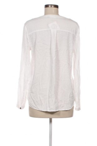 Дамска блуза ONLY, Размер M, Цвят Бял, Цена 3,00 лв.