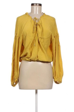 Γυναικεία μπλούζα Patrizia Pepe, Μέγεθος XS, Χρώμα Κίτρινο, Τιμή 76,08 €
