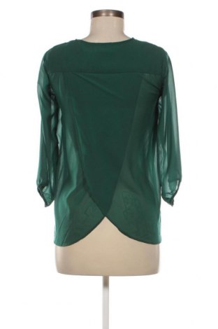 Γυναικεία μπλούζα Pull&Bear, Μέγεθος S, Χρώμα Πράσινο, Τιμή 10,00 €