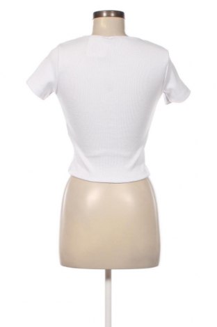 Дамска блуза Trendyol, Размер L, Цвят Бял, Цена 77,00 лв.