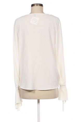Γυναικεία μπλούζα United Colors Of Benetton, Μέγεθος L, Χρώμα Λευκό, Τιμή 4,21 €