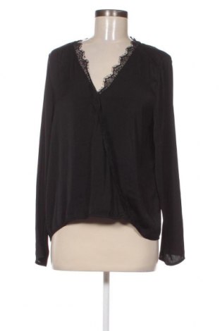 Дамска блуза VILA, Размер L, Цвят Черен, Цена 9,00 лв.