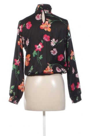 Γυναικεία μπλούζα Vero Moda, Μέγεθος S, Χρώμα Πολύχρωμο, Τιμή 8,11 €