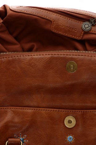 Γυναικεία τσάντα Desigual, Χρώμα Καφέ, Τιμή 42,06 €
