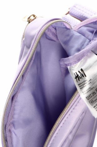 Дамска чанта H&M, Цвят Лилав, Цена 19,00 лв.