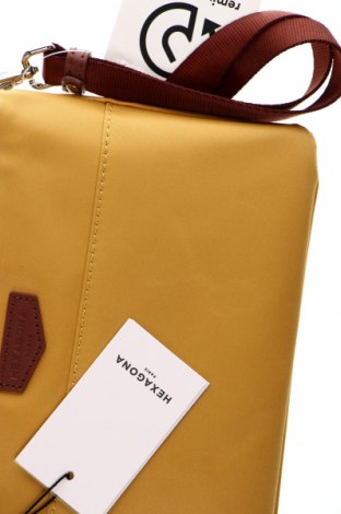 Дамска чанта Hexagona, Цвят Жълт, Цена 53,55 лв.