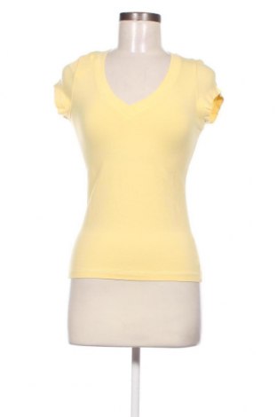 Γυναικείο t-shirt Atmosphere, Μέγεθος M, Χρώμα Κίτρινο, Τιμή 3,99 €