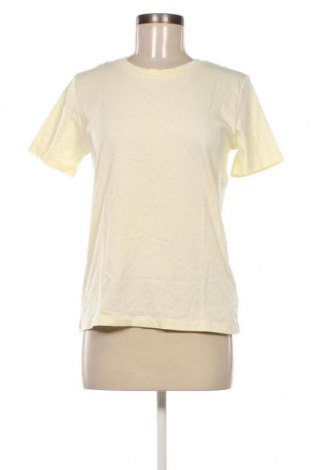 Дамска тениска Calvin Klein, Размер S, Цвят Жълт, Цена 42,35 лв.