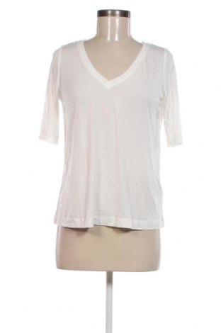 Damen T-Shirt Calvin Klein, Größe S, Farbe Weiß, Preis 23,81 €