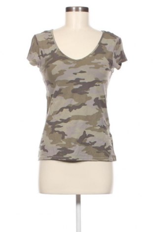 Γυναικείο t-shirt Clockhouse, Μέγεθος L, Χρώμα Πολύχρωμο, Τιμή 4,82 €