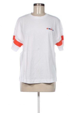 Γυναικείο t-shirt Diadora, Μέγεθος XS, Χρώμα Λευκό, Τιμή 18,22 €