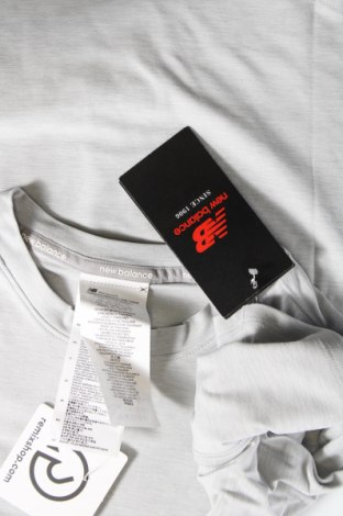 Дамска тениска New Balance, Размер XS, Цвят Сив, Цена 62,00 лв.