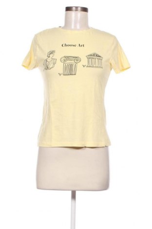 Γυναικείο t-shirt Pull&Bear, Μέγεθος S, Χρώμα Κίτρινο, Τιμή 6,65 €