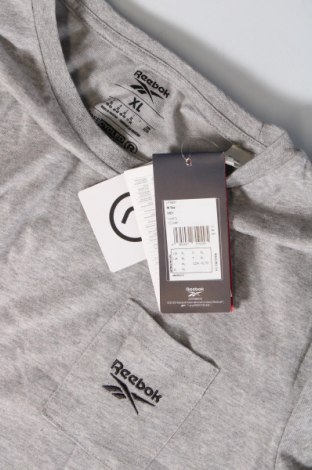 Γυναικείο t-shirt Reebok, Μέγεθος XL, Χρώμα Γκρί, Τιμή 30,04 €