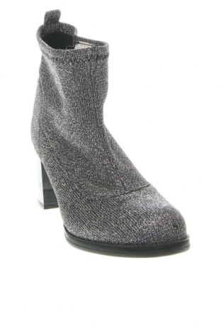 Damen Stiefeletten LC Waikiki, Größe 37, Farbe Silber, Preis € 15,96