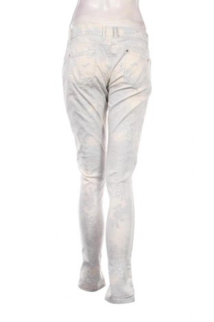 Dámske džínsy , Veľkosť L, Farba Viacfarebná, Cena  4,45 €