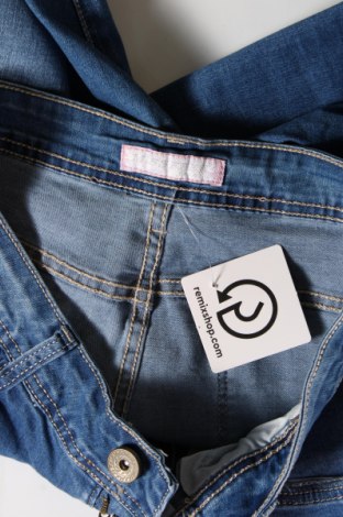 Dámske džínsy , Veľkosť XL, Farba Modrá, Cena  6,68 €