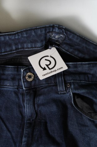 Дамски дънки Armani Jeans, Размер M, Цвят Син, Цена 278,88 лв.