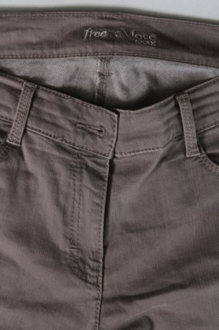 Damen Jeans Brax, Größe M, Farbe Grau, Preis 7,83 €