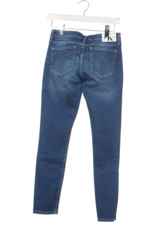 Damskie jeansy Calvin Klein, Rozmiar XS, Kolor Niebieski, Cena 160,74 zł