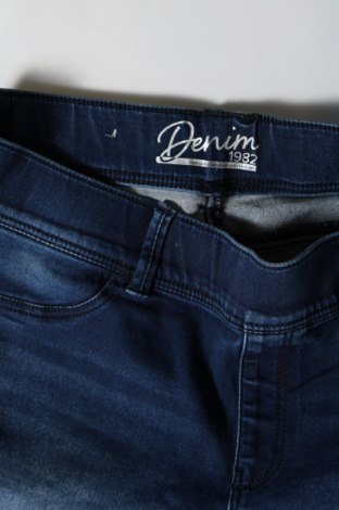 Γυναικείο Τζίν Denim 1982, Μέγεθος M, Χρώμα Μπλέ, Τιμή 3,59 €