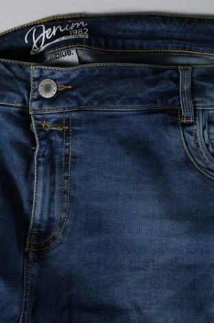 Damen Jeans Maxi Blue, Größe 3XL, Farbe Blau, Preis 20,18 €
