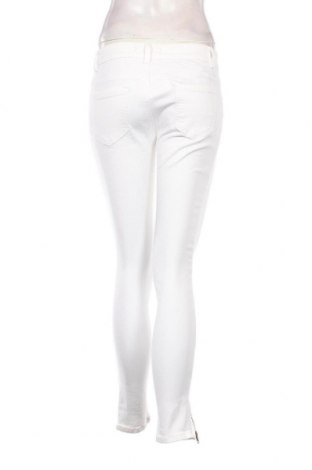 Damen Jeans Monday Premium, Größe M, Farbe Weiß, Preis 6,67 €