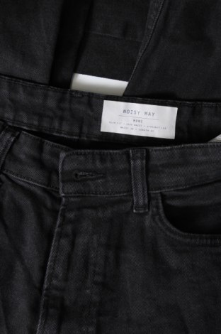 Dámské džíny  Noisy May, Velikost M, Barva Černá, Cena  462,00 Kč