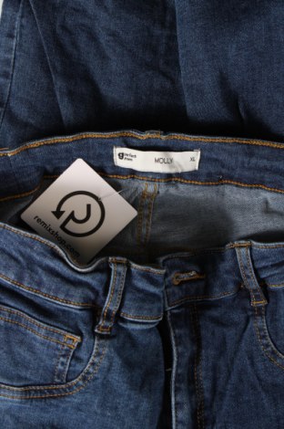 Дамски дънки Perfect Jeans By Gina Tricot, Размер L, Цвят Син, Цена 12,58 лв.