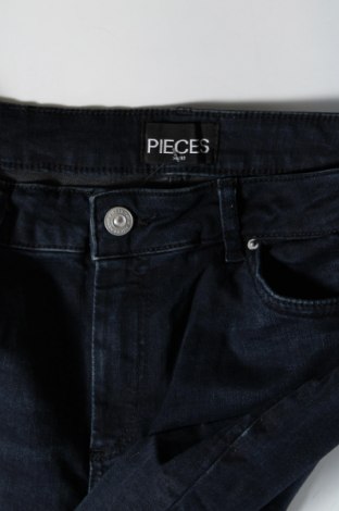 Dámske džínsy  Pieces, Veľkosť XL, Farba Modrá, Cena  4,82 €