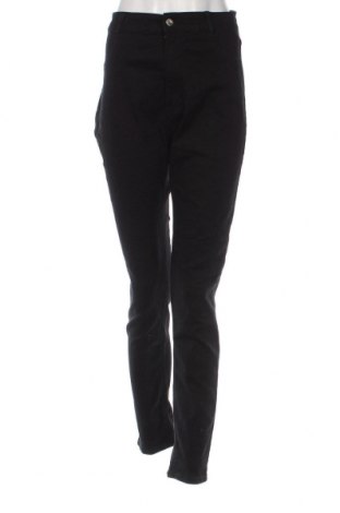 Dámske džínsy  Pull&Bear, Veľkosť XL, Farba Čierna, Cena  16,44 €