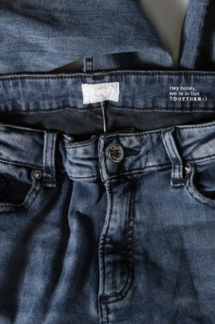 Damskie jeansy Q/S by S.Oliver, Rozmiar M, Kolor Niebieski, Cena 49,58 zł