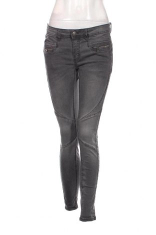 Damen Jeans Street One, Größe XL, Farbe Grau, Preis € 5,71
