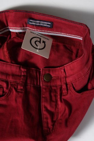 Dámské džíny  Tommy Hilfiger, Velikost S, Barva Červená, Cena  740,00 Kč