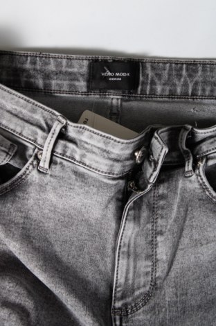 Damen Jeans Vero Moda, Größe M, Farbe Grau, Preis € 25,26